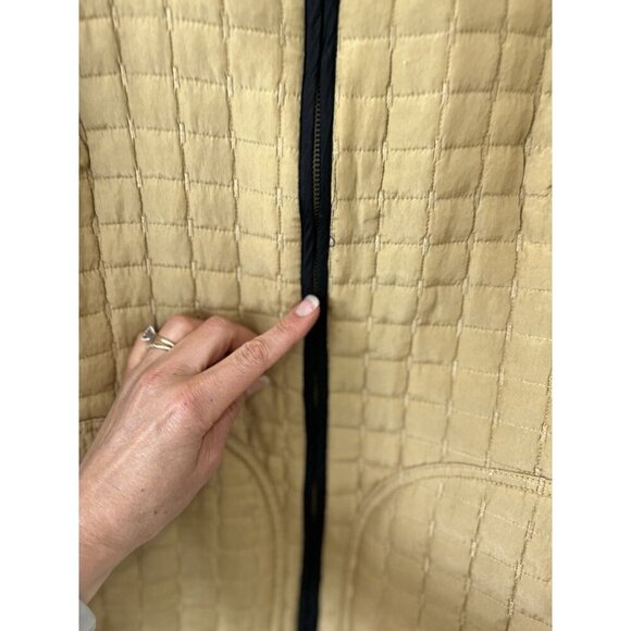 Oleg Cassini Jacket Women’s M 100% Silk Reversible Quilted Lightweight Tan Black - Picture 7 of 11
